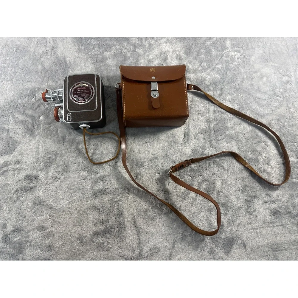 Vintage Bell & Howell Filmo Auto-8 Movie Camera 8mm Magazine with Case (tested)